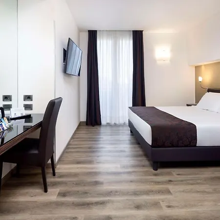 Western Biri Hotel Padova